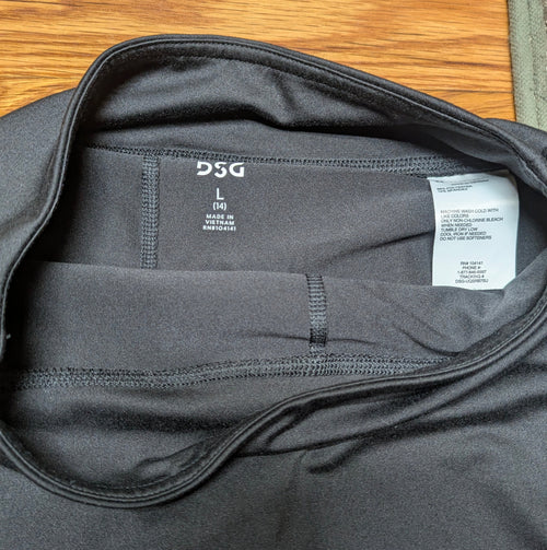 DSG Women’s Black Athletic Skort / Sport Skirt with Built-In Shorts — Size L (Like New)