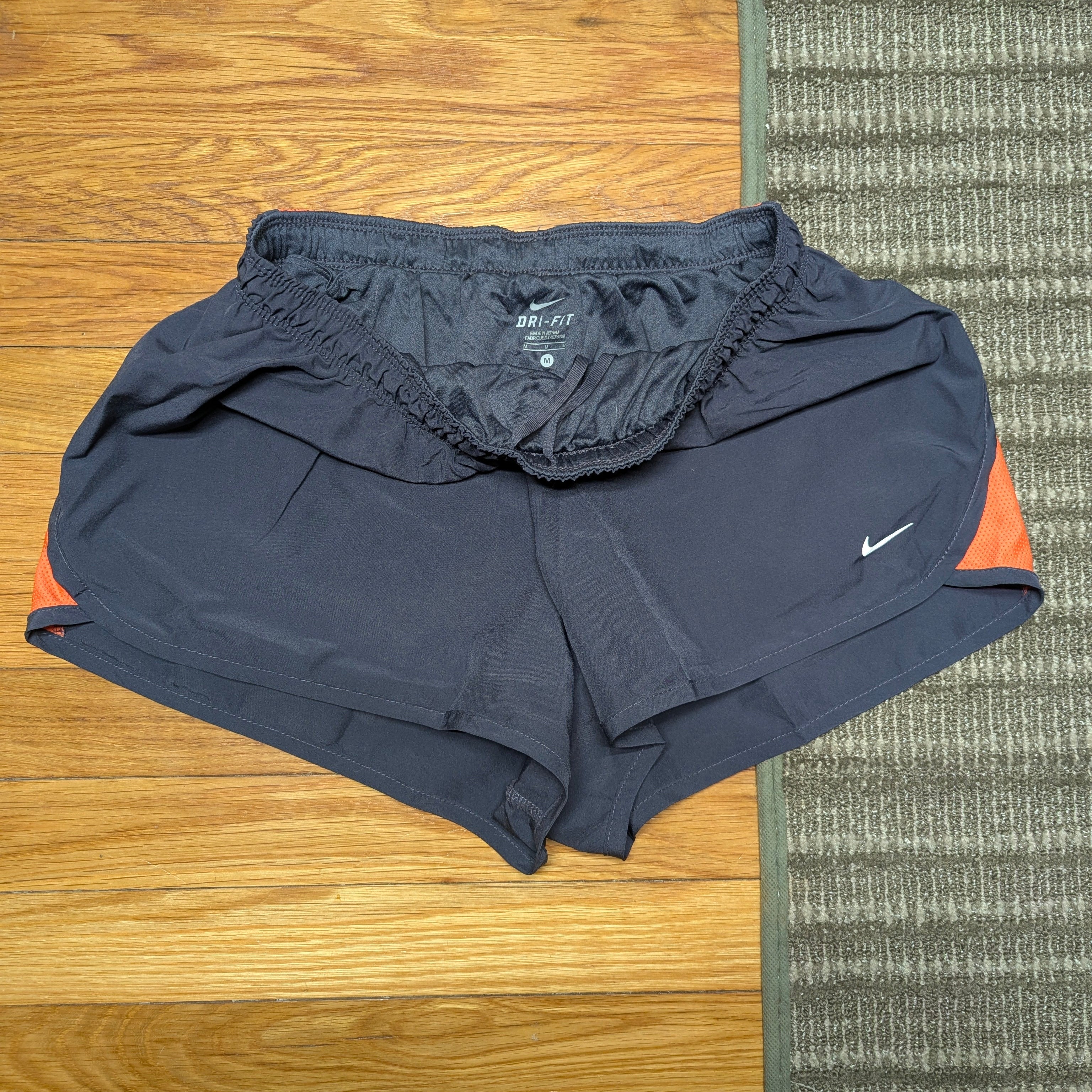 Nike Women’s Black & Peach Dri-FIT Running / Workout Shorts – Like New – M